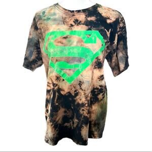 Superman t shirt. Distressed and dyed.  Size large.